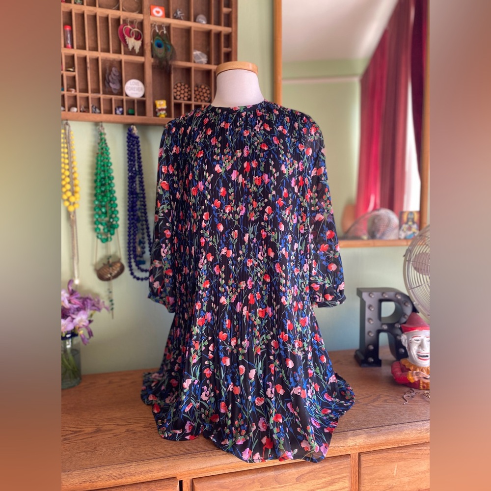 Adorable Zara Annie Floral Mini Dress S